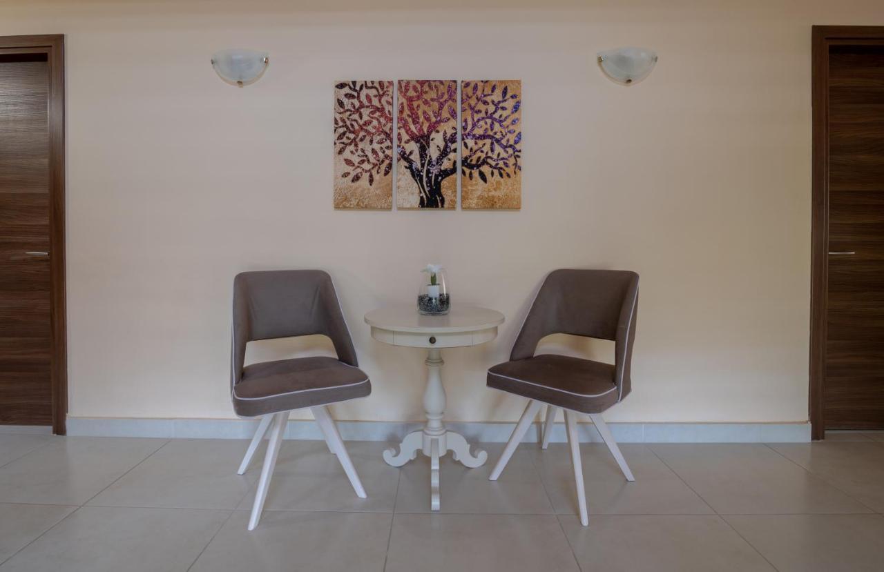 Idillion Hotel Vilia Luaran gambar