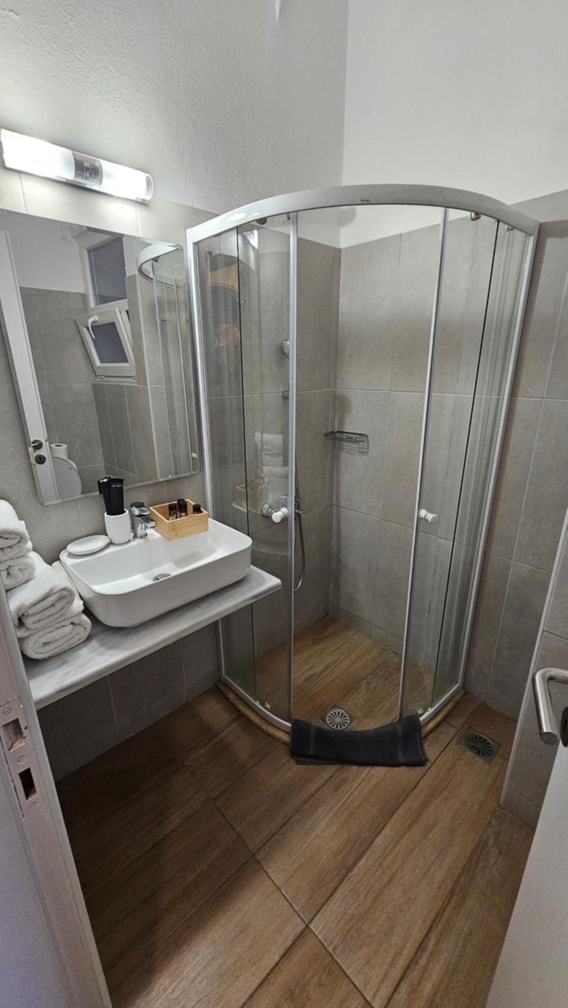 Idillion Hotel Vilia Luaran gambar