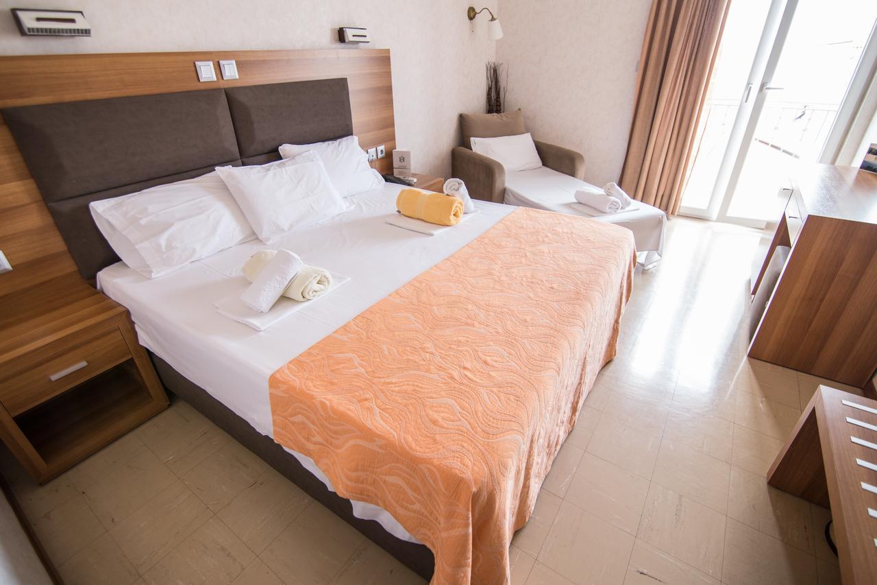 Idillion Hotel Vilia Luaran gambar